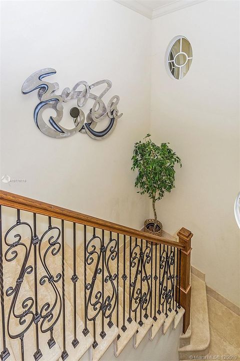 Recently Rented: $6,000 (5 beds, 5 baths, 4810 Square Feet)