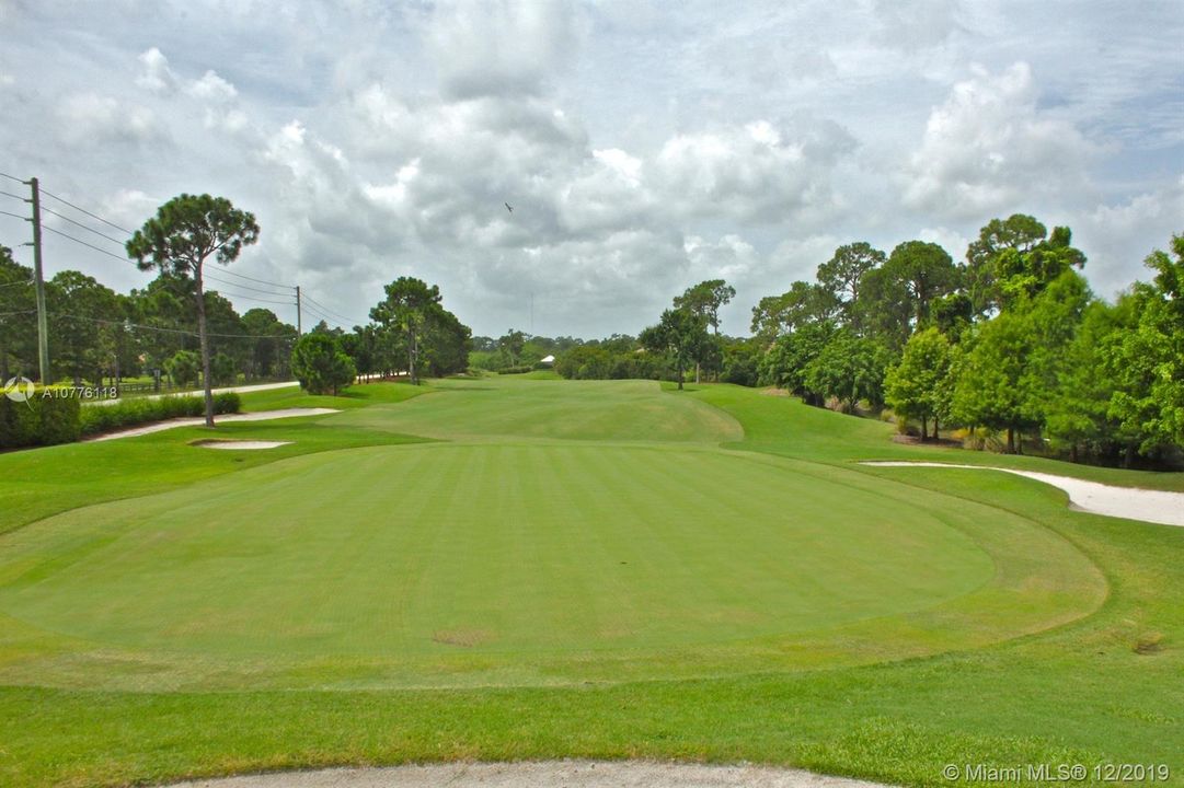 Recently Rented: $6,000 (5 beds, 5 baths, 4810 Square Feet)