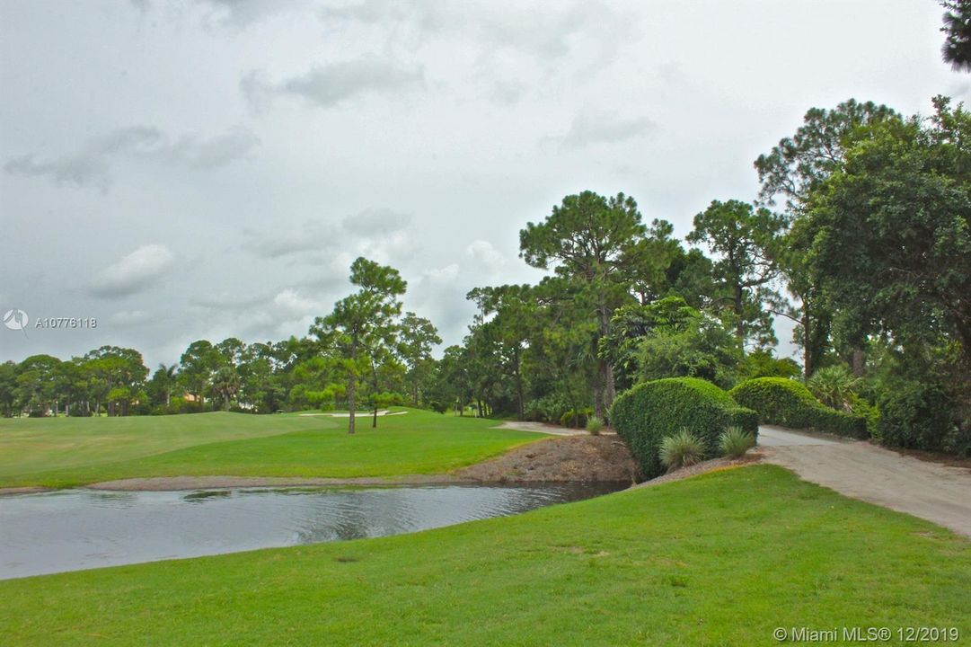 Recently Rented: $6,000 (5 beds, 5 baths, 4810 Square Feet)