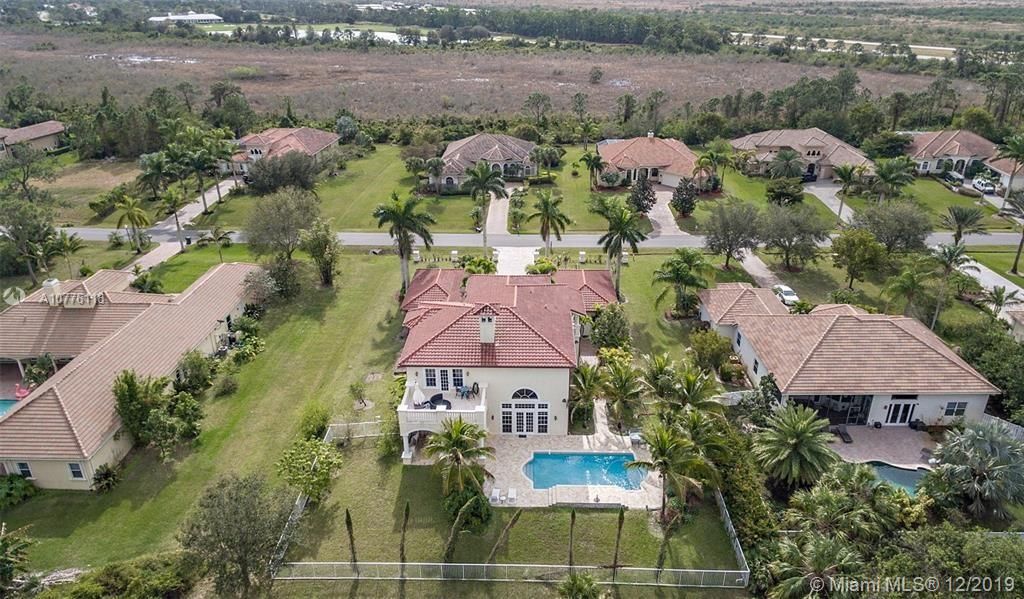 Recently Rented: $6,000 (5 beds, 5 baths, 4810 Square Feet)