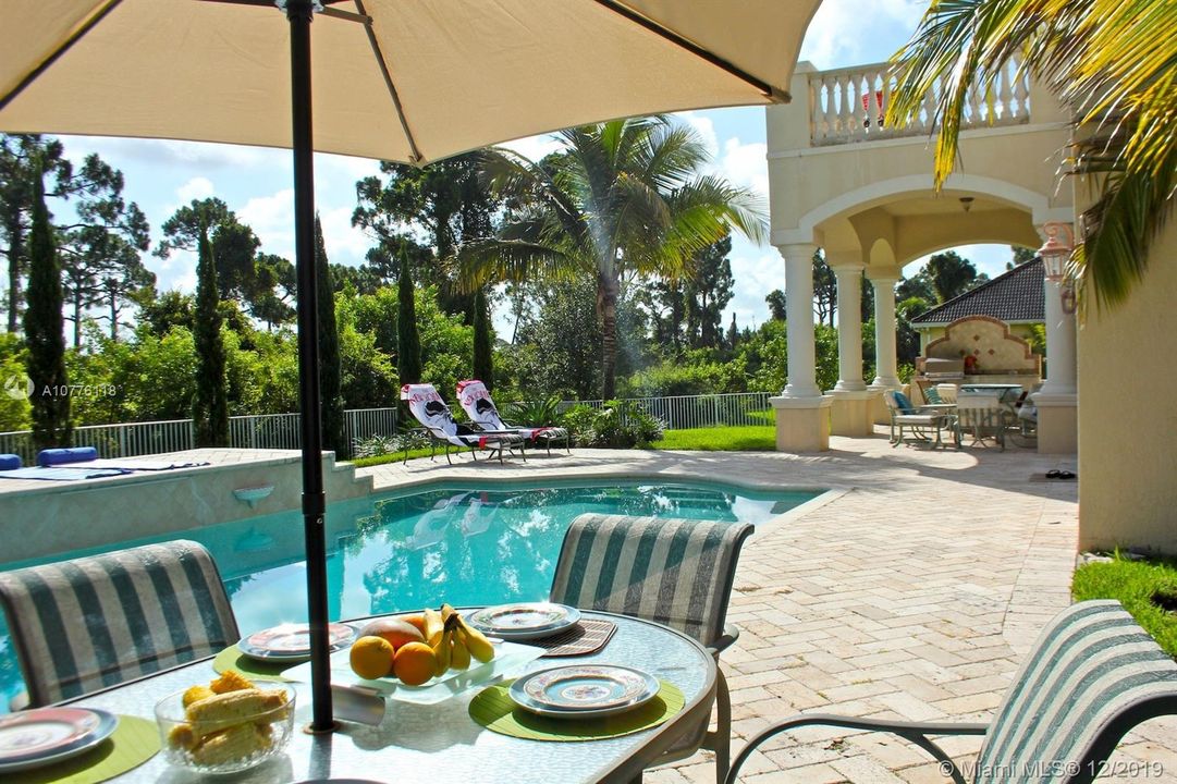 Recently Rented: $6,000 (5 beds, 5 baths, 4810 Square Feet)