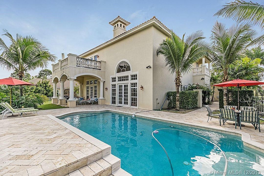 Recently Rented: $6,000 (5 beds, 5 baths, 4810 Square Feet)