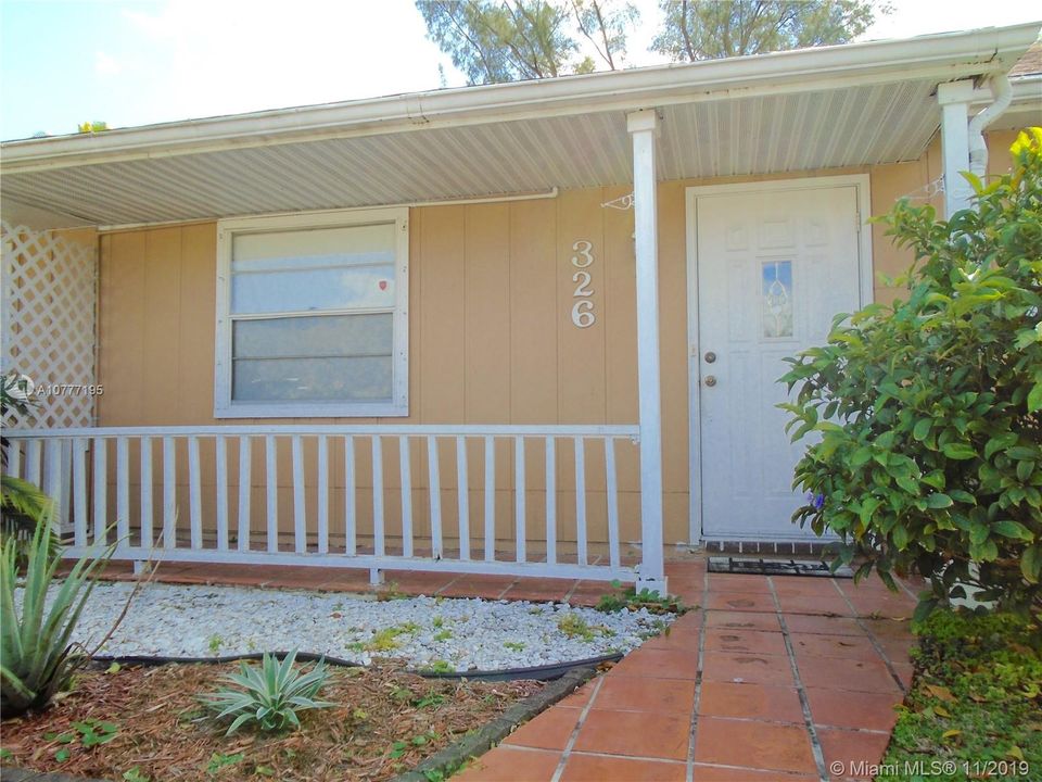Vendido Recientemente: $170,000 (2 camas, 2 baños, 1044 Pies cuadrados)