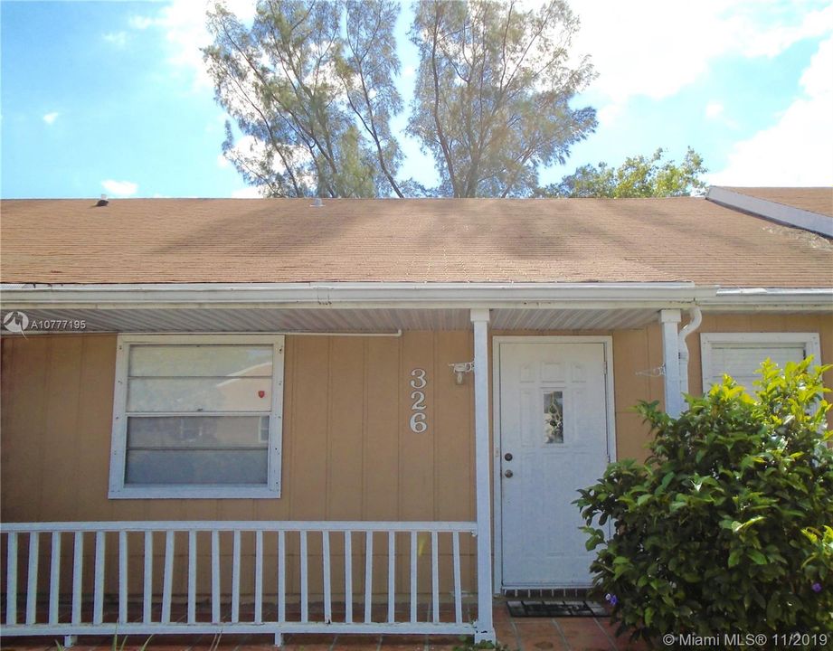 Vendido Recientemente: $170,000 (2 camas, 2 baños, 1044 Pies cuadrados)
