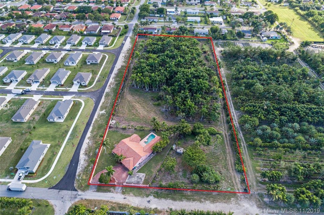 Vendido Recientemente: $595,000 (4 camas, 3 baños, 2257 Pies cuadrados)