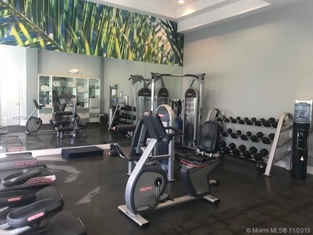 最近售出: $125,000 (1 贝兹, 1 浴室, 705 平方英尺)