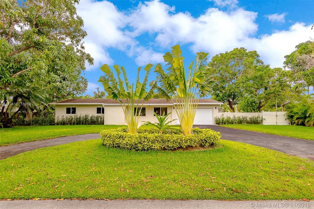 Recently Sold: $750,000 (4 beds, 2 baths, 1640 Square Feet)
