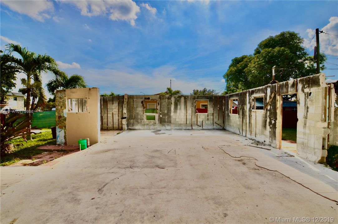 Недавно продано: $179,900 (0.15 acres)