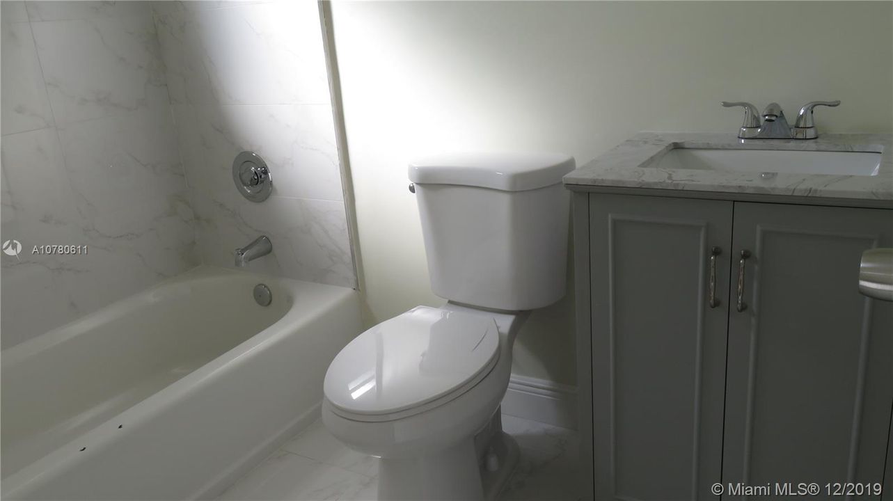 Recently Sold: $410,000 (3 beds, 2 baths, 2813 Square Feet)
