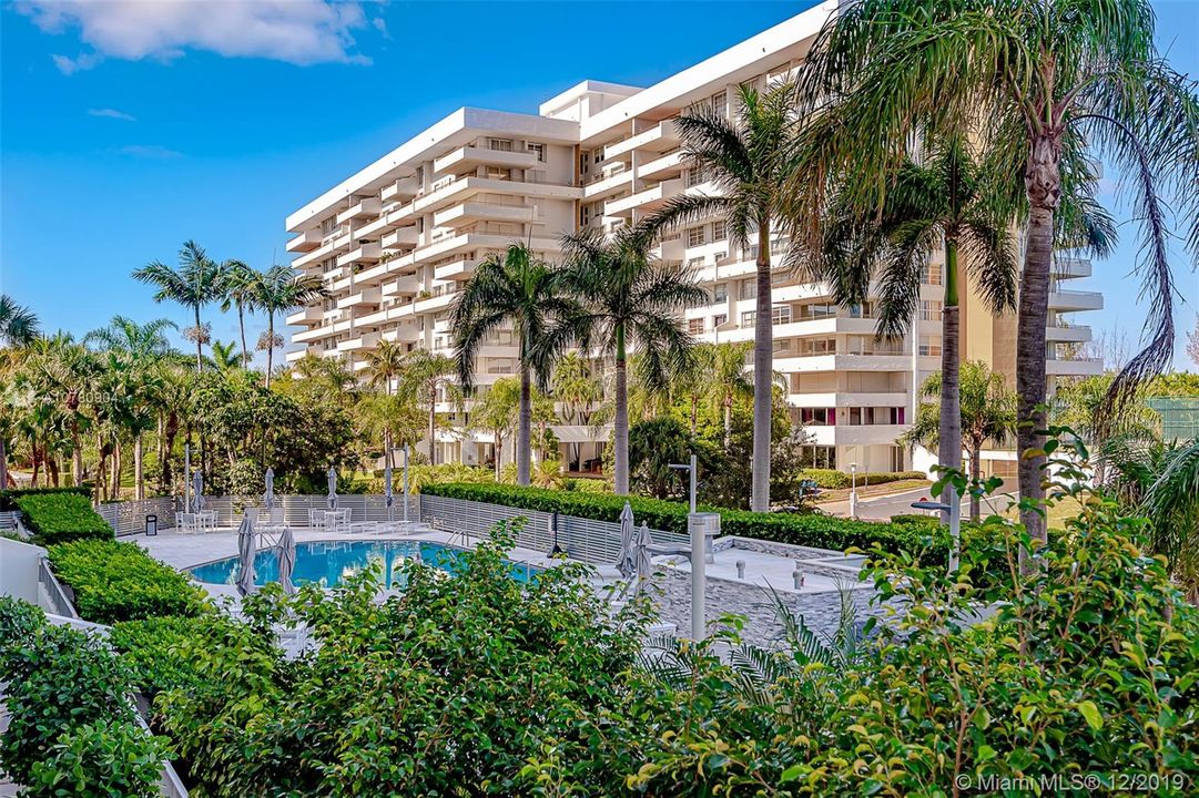 Recently Sold: $500,000 (2 beds, 2 baths, 1260 Square Feet)