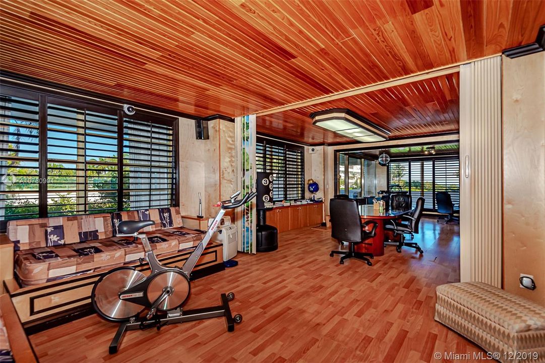 Recently Sold: $500,000 (2 beds, 2 baths, 1260 Square Feet)