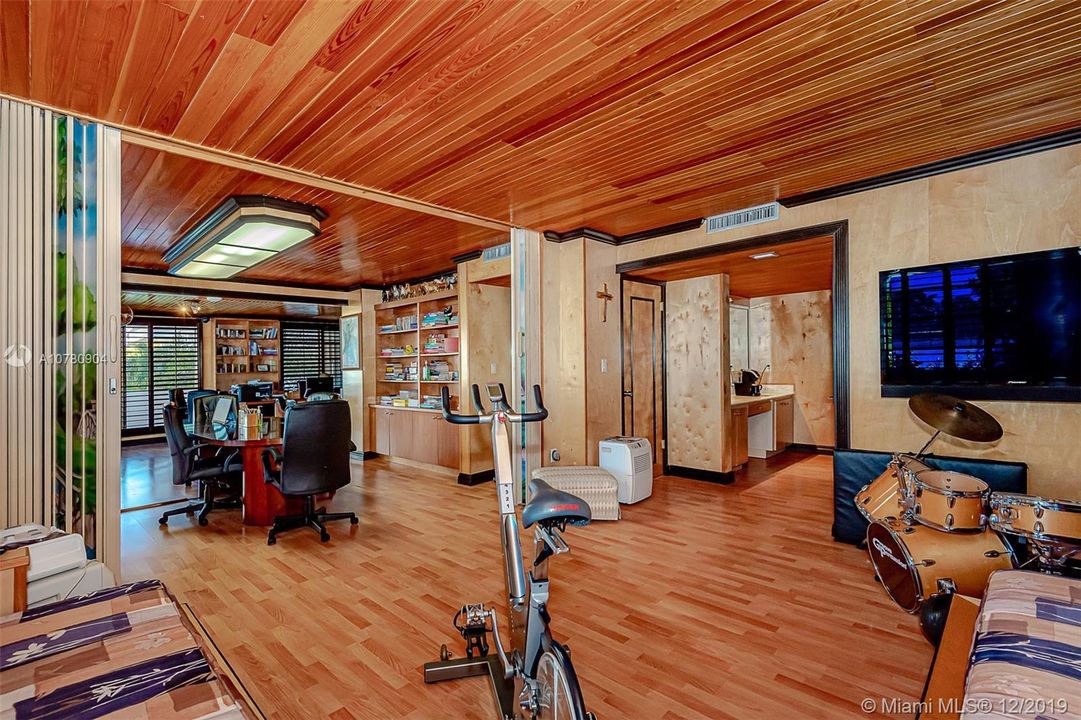 Recently Sold: $500,000 (2 beds, 2 baths, 1260 Square Feet)