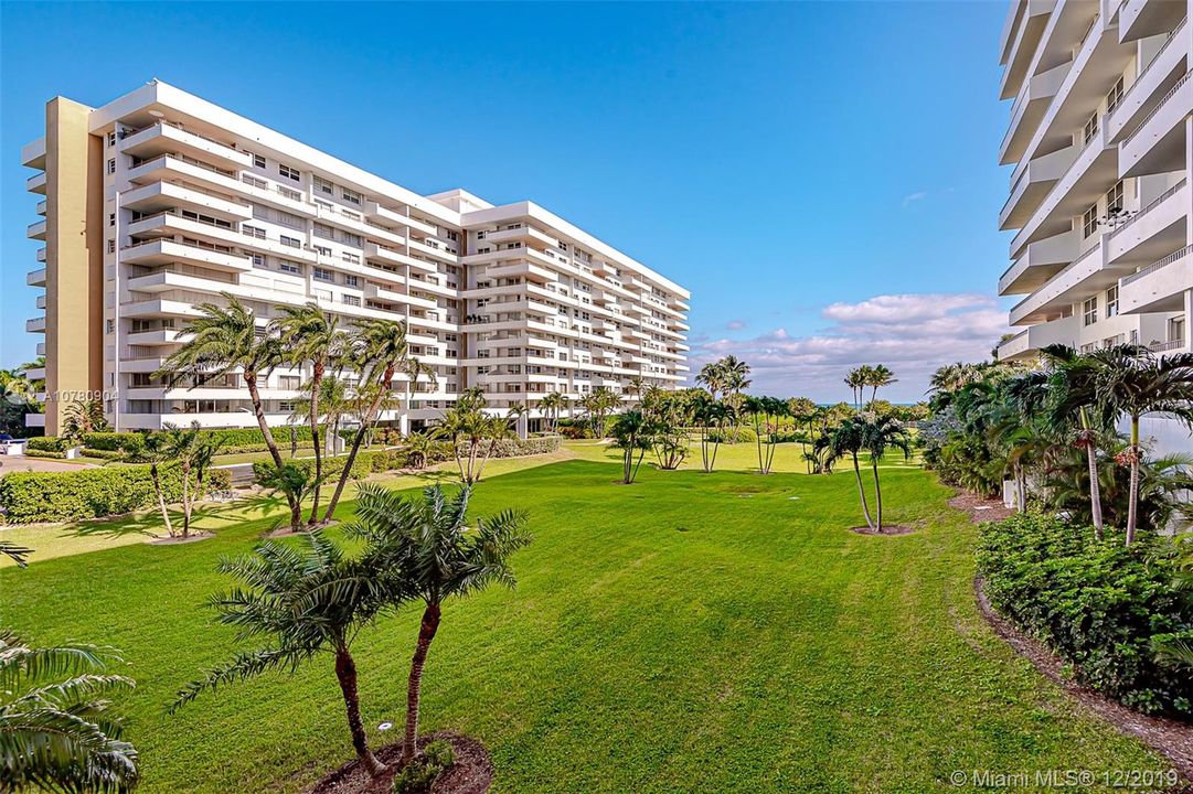 Recently Sold: $500,000 (2 beds, 2 baths, 1260 Square Feet)