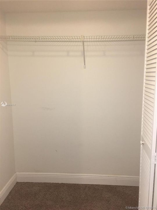 Recently Rented: $1,590 (3 beds, 2 baths, 1346 Square Feet)