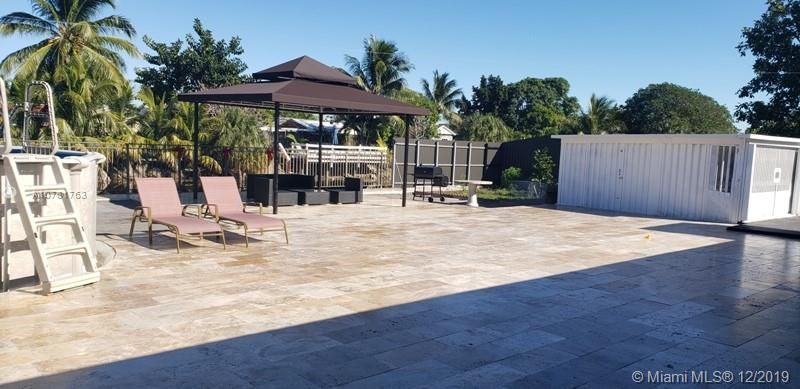 Vendido Recientemente: $430,000 (4 camas, 3 baños, 2841 Pies cuadrados)