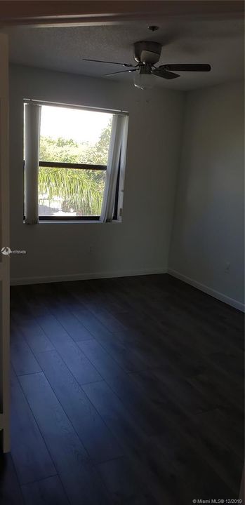 Recently Sold: $178,000 (3 beds, 2 baths, 1347 Square Feet)