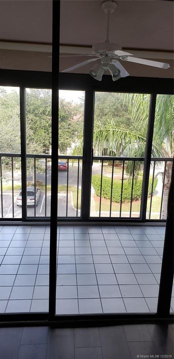 Recently Sold: $178,000 (3 beds, 2 baths, 1347 Square Feet)