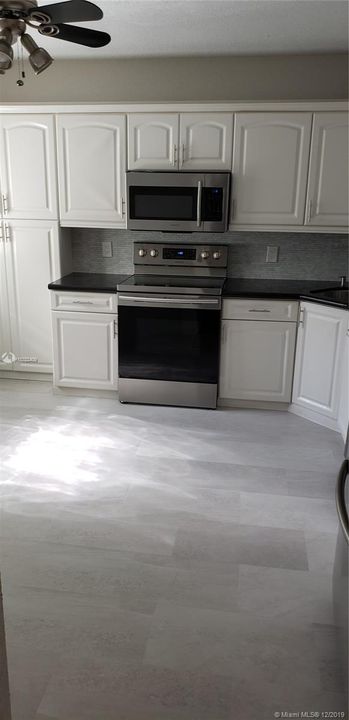 Recently Sold: $178,000 (3 beds, 2 baths, 1347 Square Feet)