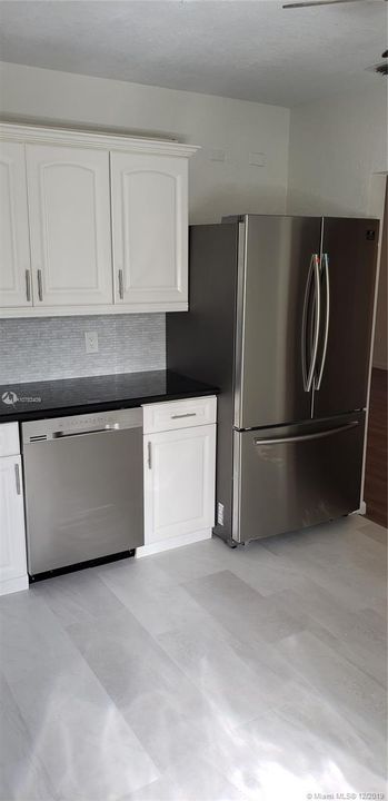Recently Sold: $178,000 (3 beds, 2 baths, 1347 Square Feet)