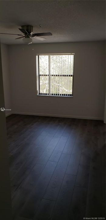 Recently Sold: $178,000 (3 beds, 2 baths, 1347 Square Feet)