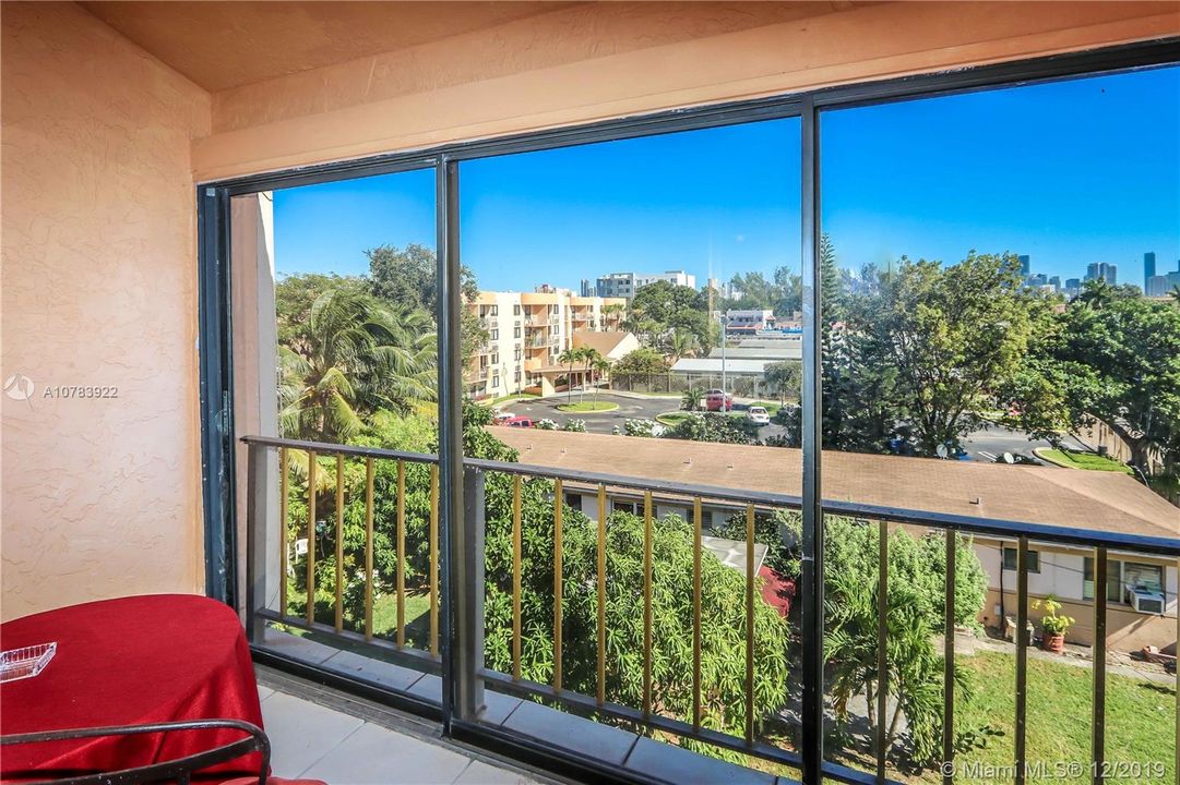Vendido Recientemente: $135,000 (2 camas, 1 baños, 657 Pies cuadrados)