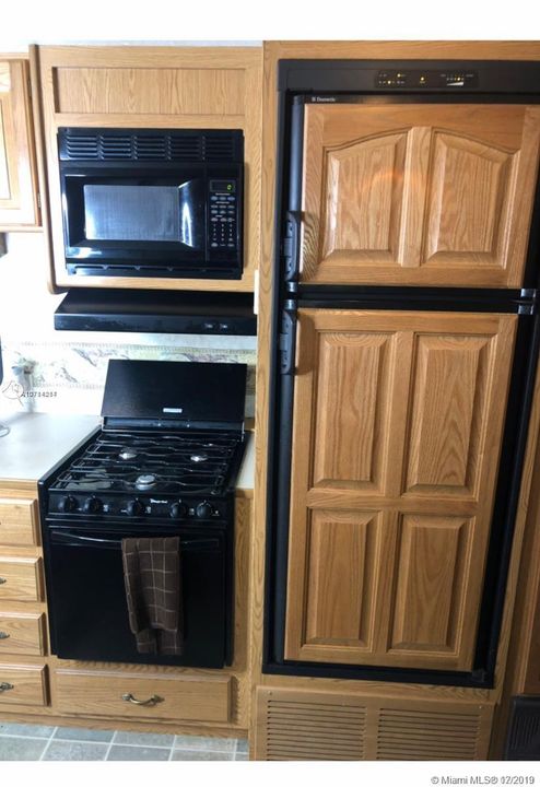 Recently Rented: $800 (1 beds, 1 baths, 1416 Square Feet)