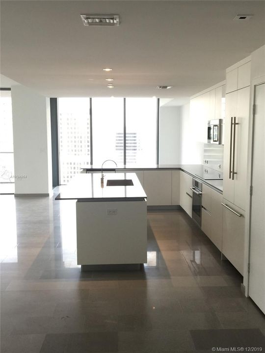 Recientemente alquilado: $10,800 (4 camas, 3 baños, 2991 Pies cuadrados)