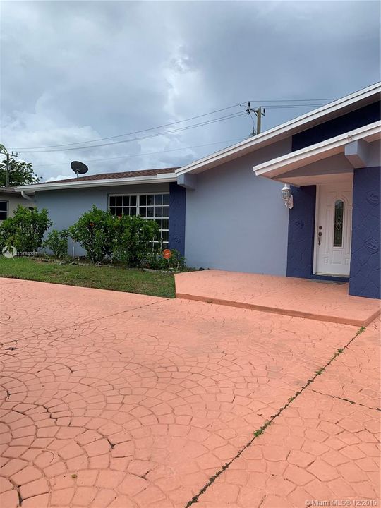 Recientemente alquilado: $750 (1 camas, 2 baños, 1754 Pies cuadrados)