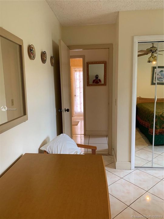 Recientemente alquilado: $750 (1 camas, 2 baños, 1754 Pies cuadrados)