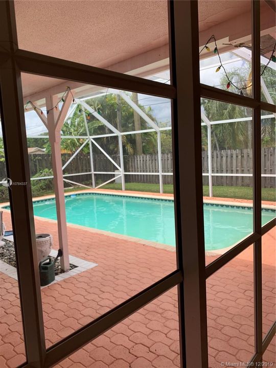 Recientemente alquilado: $750 (1 camas, 2 baños, 1754 Pies cuadrados)