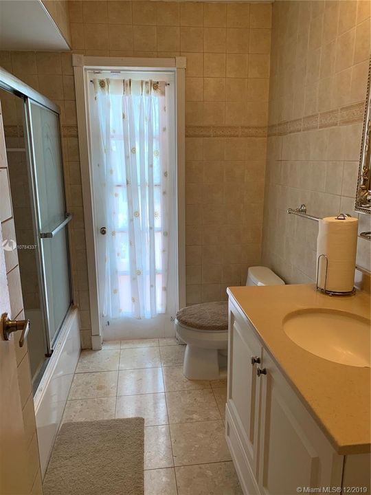 Recientemente alquilado: $750 (1 camas, 2 baños, 1754 Pies cuadrados)