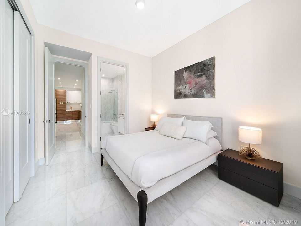 Vendido Recientemente: $1,450,000 (2 camas, 2 baños, 2117 Pies cuadrados)