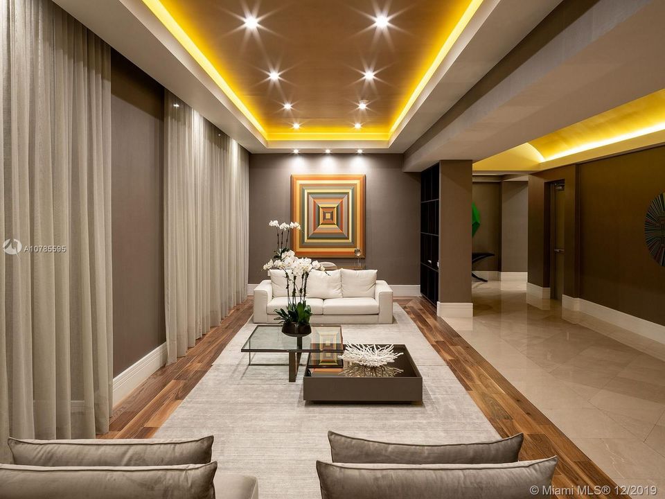 Vendido Recientemente: $1,450,000 (2 camas, 2 baños, 2117 Pies cuadrados)