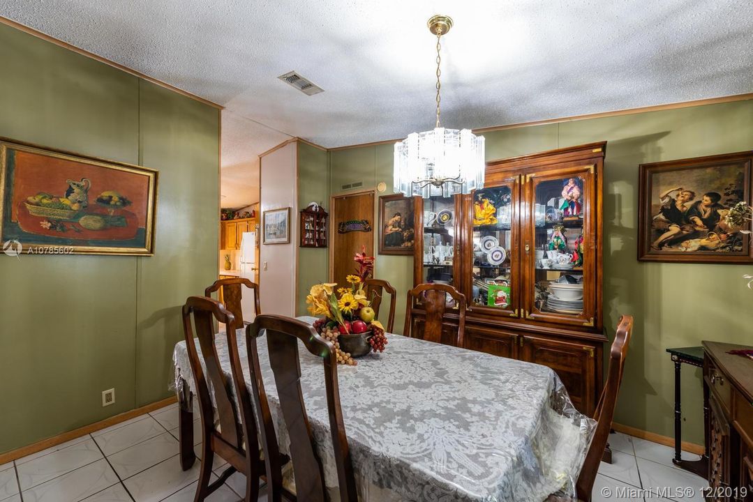 Recently Sold: $144,900 (4 beds, 2 baths, 1690 Square Feet)