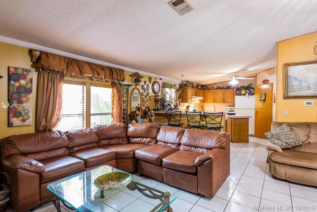 Recently Sold: $144,900 (4 beds, 2 baths, 1690 Square Feet)