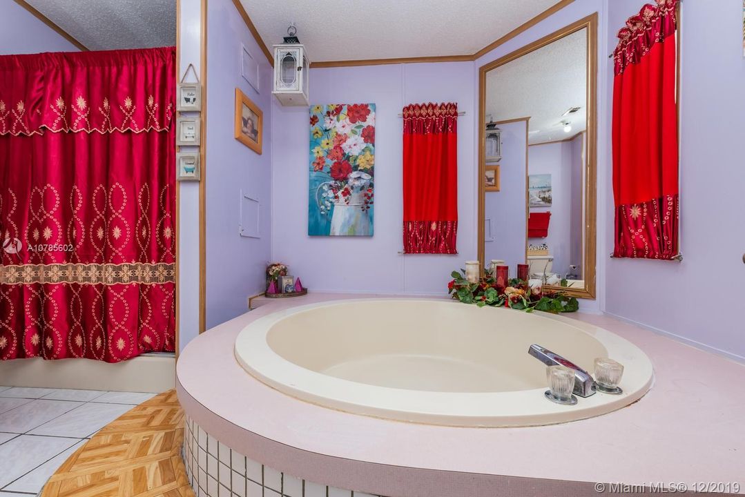Recently Sold: $144,900 (4 beds, 2 baths, 1690 Square Feet)
