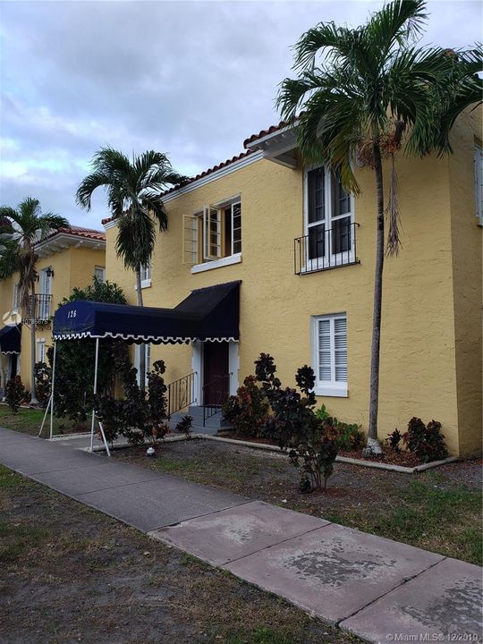 Recently Sold: $124,000 (0 beds, 1 baths, 351 Square Feet)