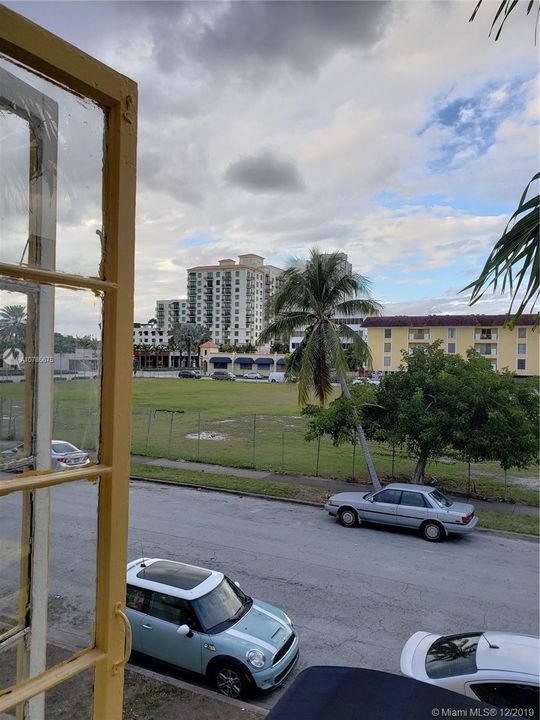 Recently Sold: $124,000 (0 beds, 1 baths, 351 Square Feet)