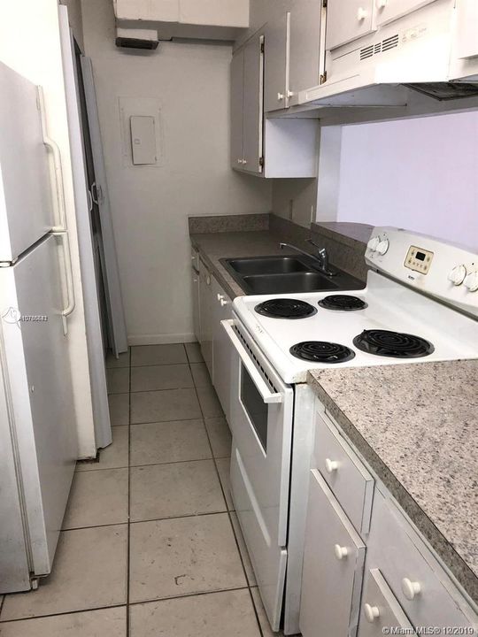 Vendido Recientemente: $84,900 (2 camas, 1 baños, 1013 Pies cuadrados)