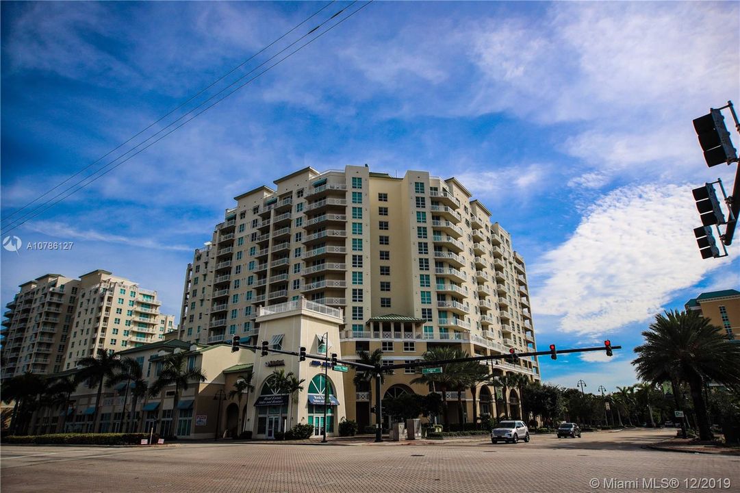 Casa Costa Building.