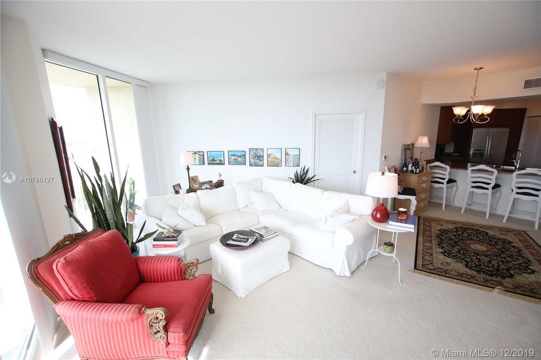 Vendido Recientemente: $305,000 (2 camas, 2 baños, 1194 Pies cuadrados)