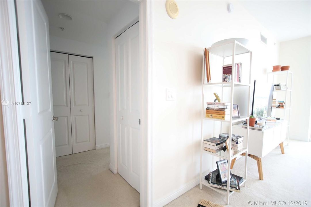 Vendido Recientemente: $305,000 (2 camas, 2 baños, 1194 Pies cuadrados)