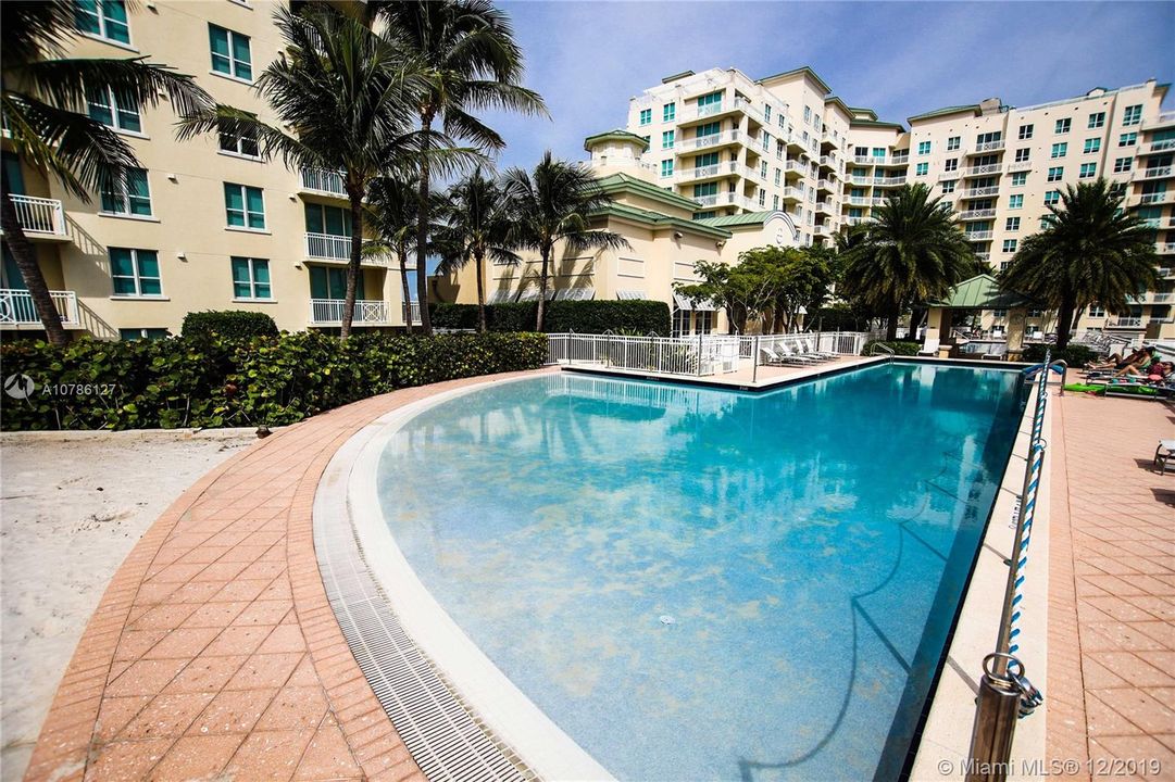 Vendido Recientemente: $305,000 (2 camas, 2 baños, 1194 Pies cuadrados)