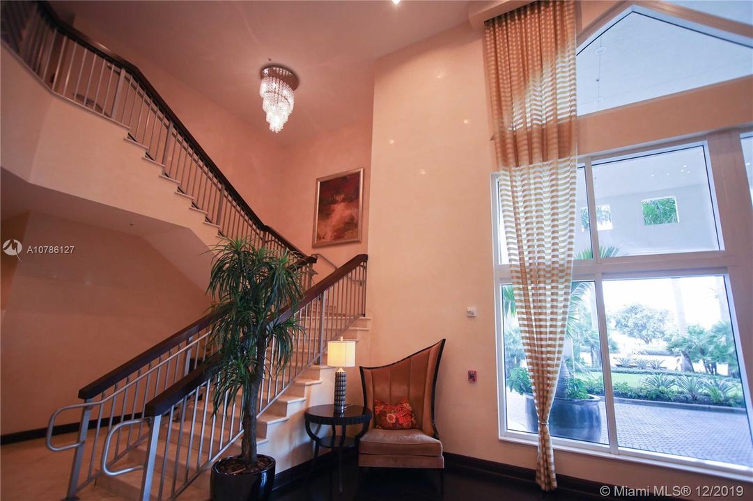 Vendido Recientemente: $305,000 (2 camas, 2 baños, 1194 Pies cuadrados)