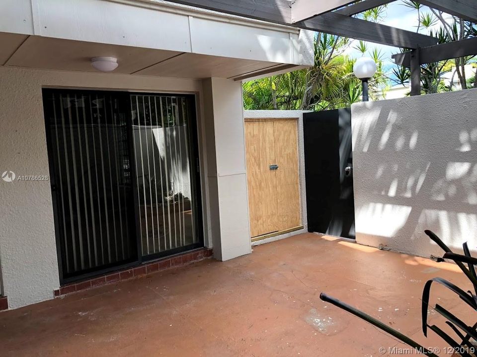 Recently Rented: $24,000 (2 beds, 2 baths, 1234 Square Feet)