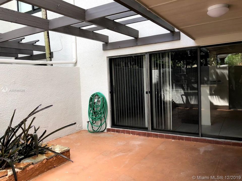 Recently Rented: $24,000 (2 beds, 2 baths, 1234 Square Feet)