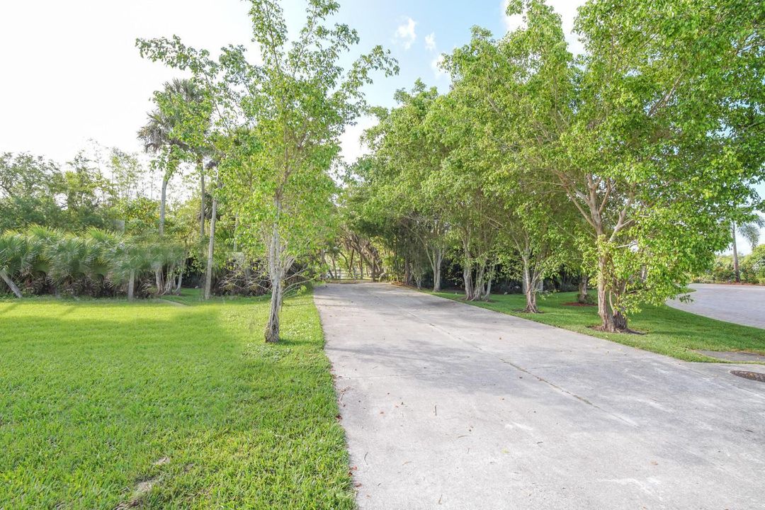 Active With Contract: $400,000 (0 beds, 0 baths, 0 Square Feet)