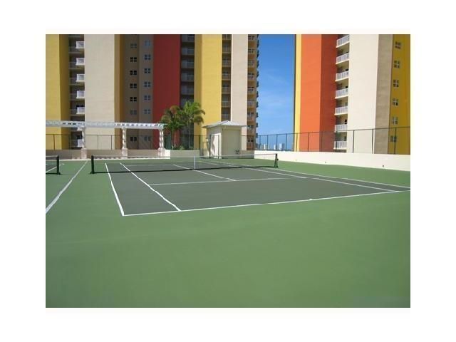 Activo con contrato: $3,000 (3 camas, 3 baños, 2292 Pies cuadrados)