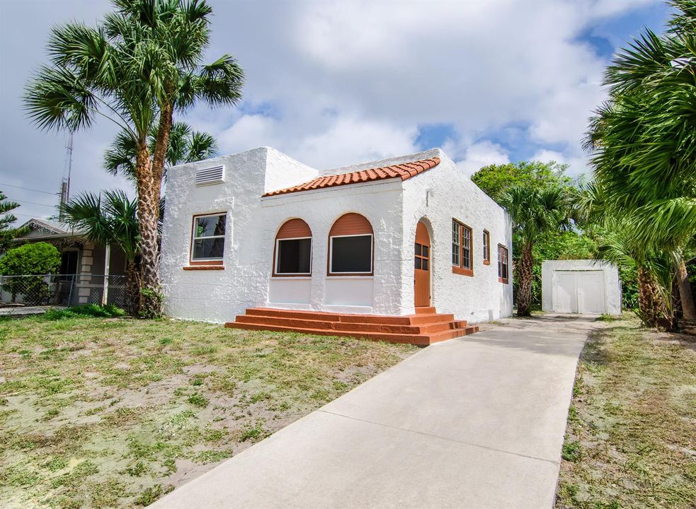 Activo con contrato: $154,999 (2 camas, 1 baños, 918 Pies cuadrados)