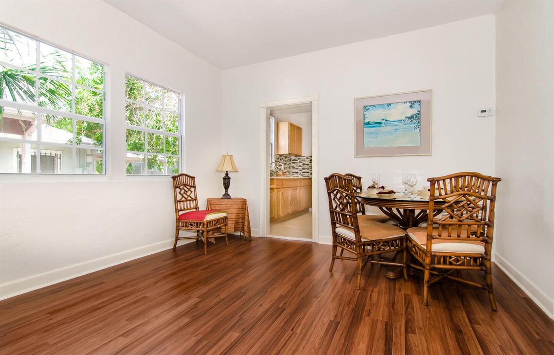 Activo con contrato: $154,999 (2 camas, 1 baños, 918 Pies cuadrados)